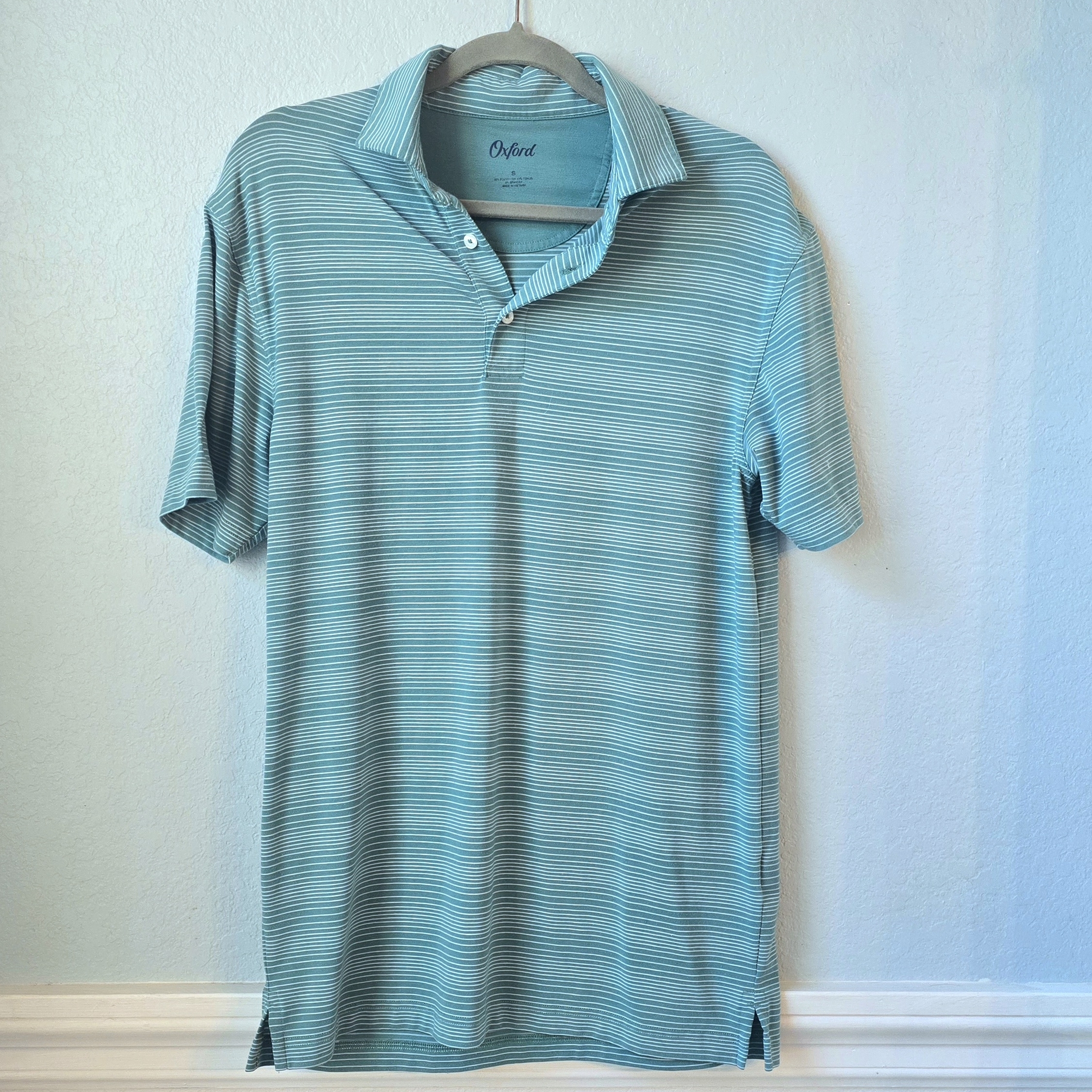 Oxford Men's Aqua Striped Polo Golf Shirt